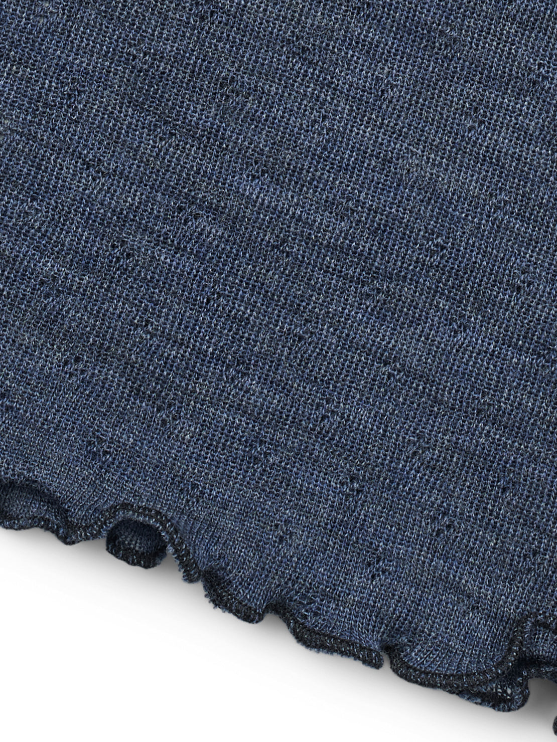 Dreieckstuch mit Löchli-Muster in Denim Melange