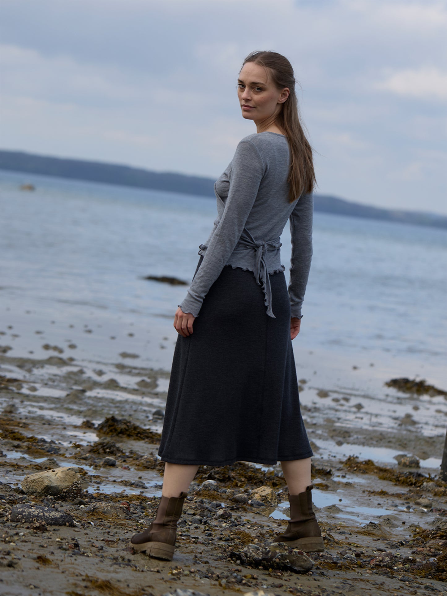 Wolle Wickel-Cardigan in Grau