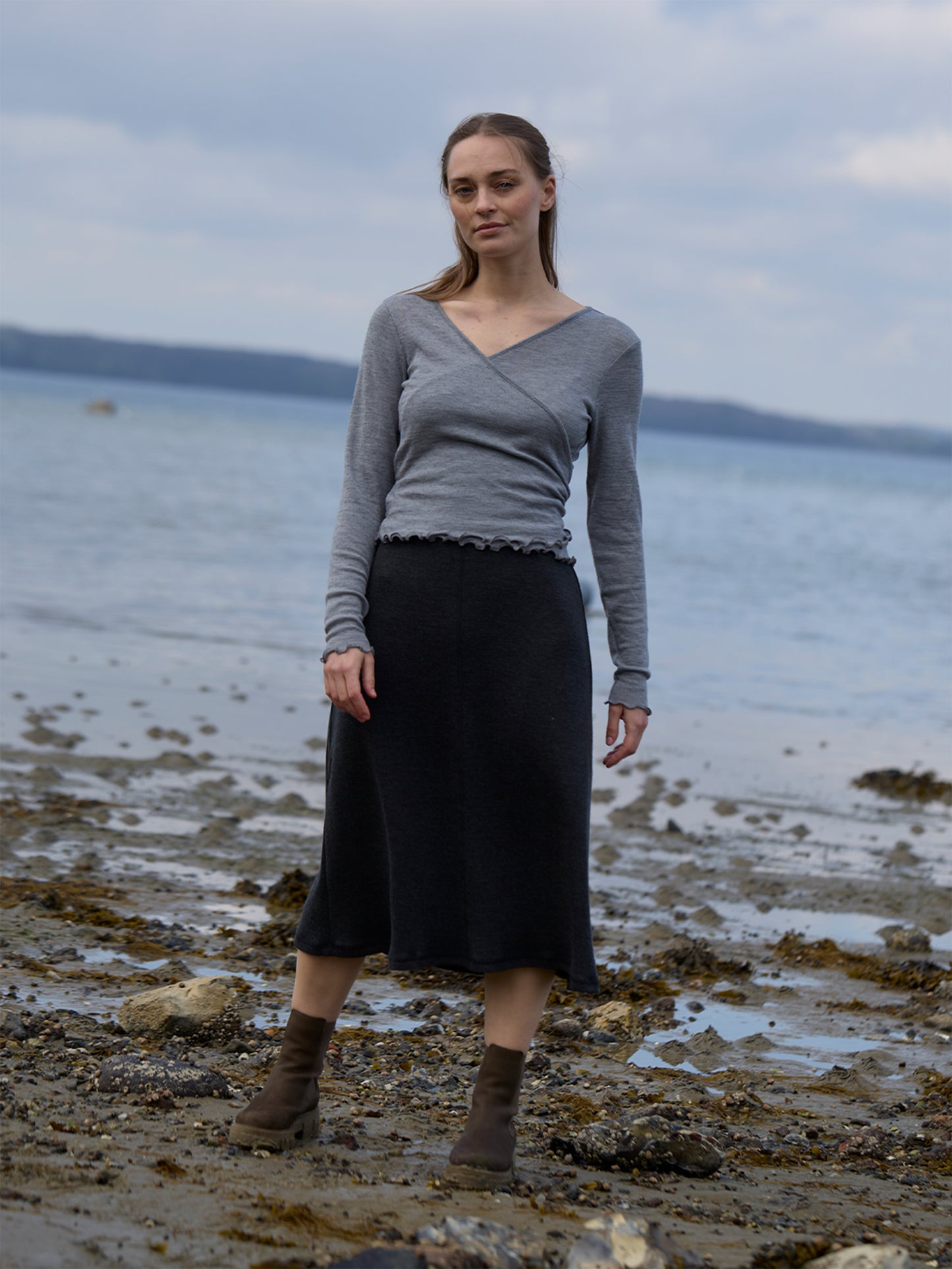Wolle Wickel-Cardigan in Grau
