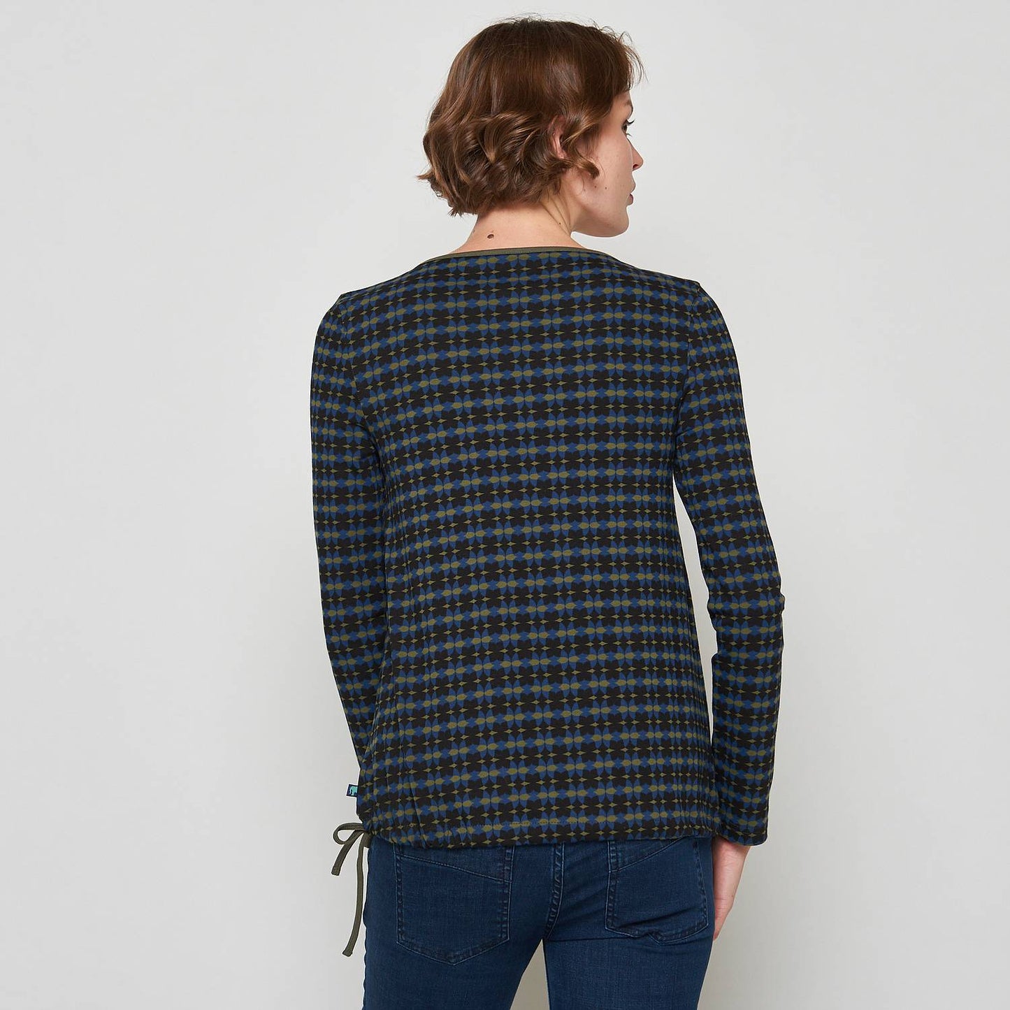 SALE -50%: Langarm-Shirt V-Ausschnitt und Raffung unten von Tranquillo