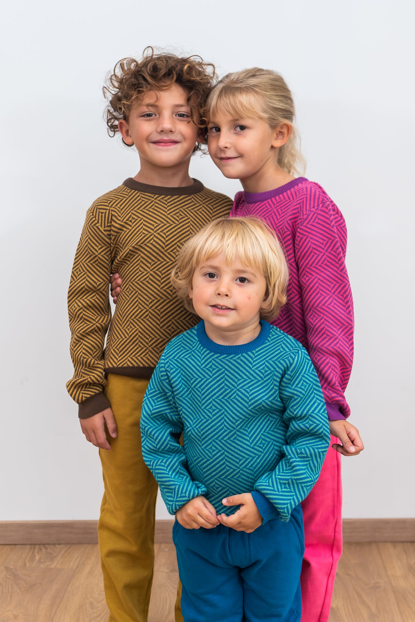 SALE: Gestrickter Pulli geometrisch in Mykonos Blue von Lily Balou