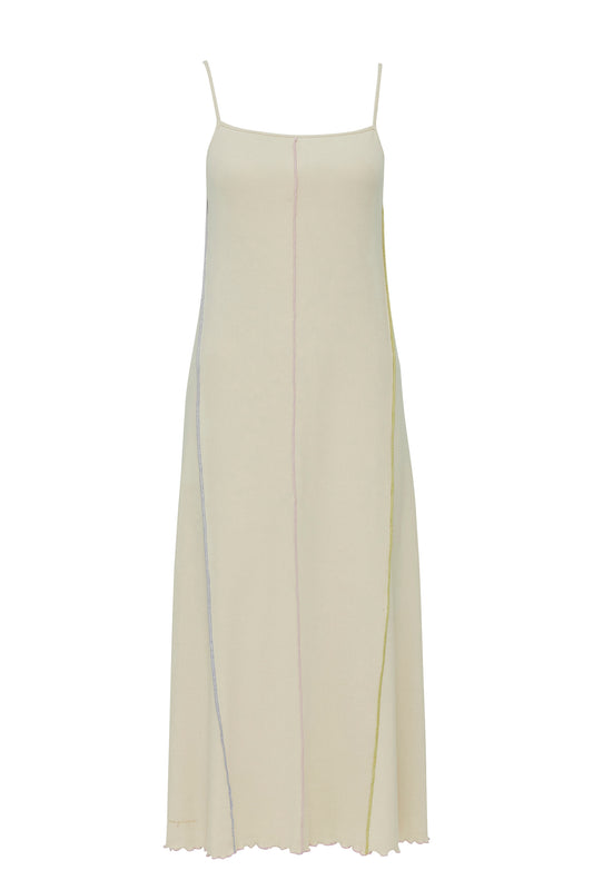 Trägerkleid in Eggshell mit farbigen Nähten von Mazine