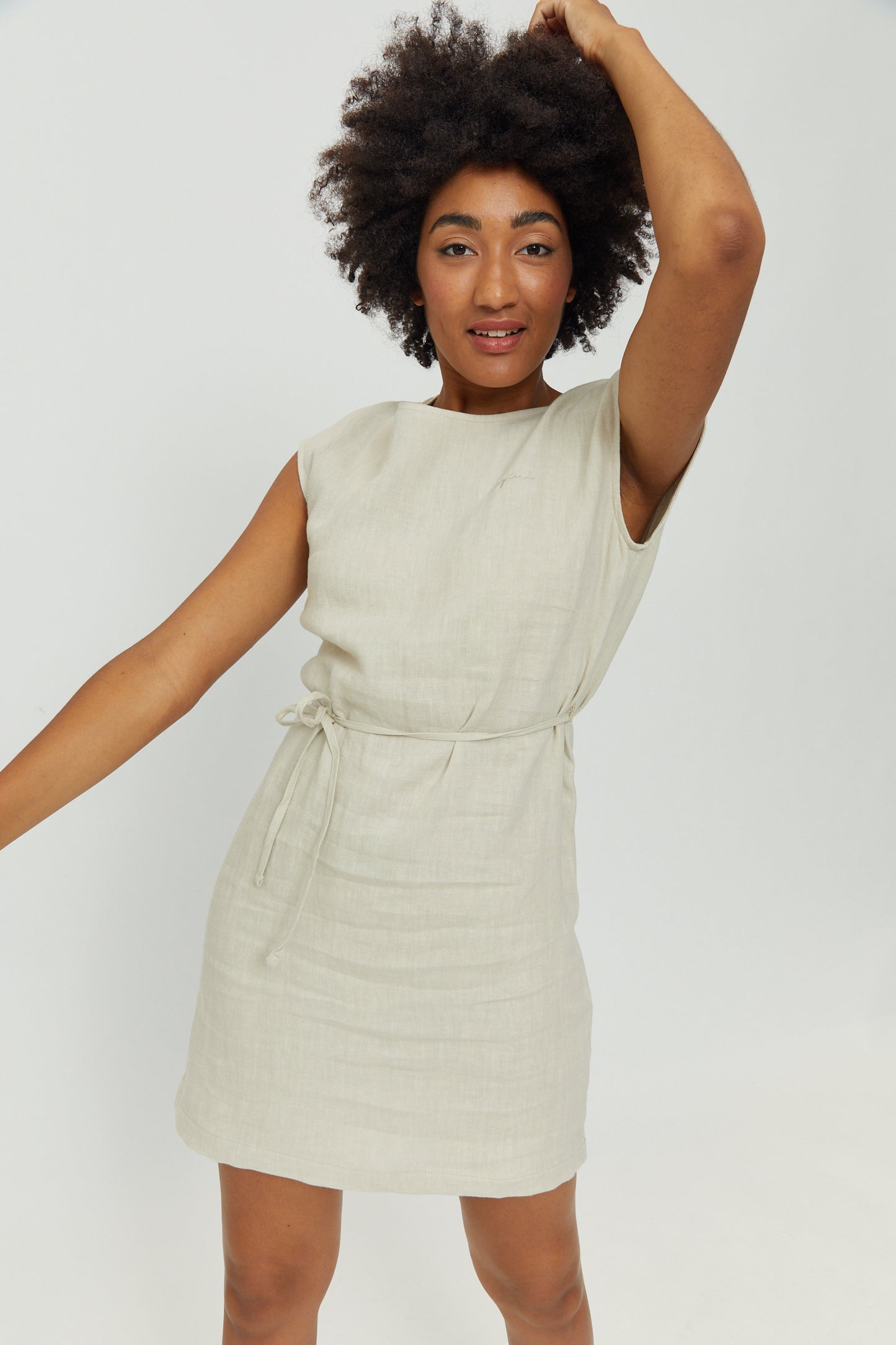 Leinenkleid in Eggshell von Mazine