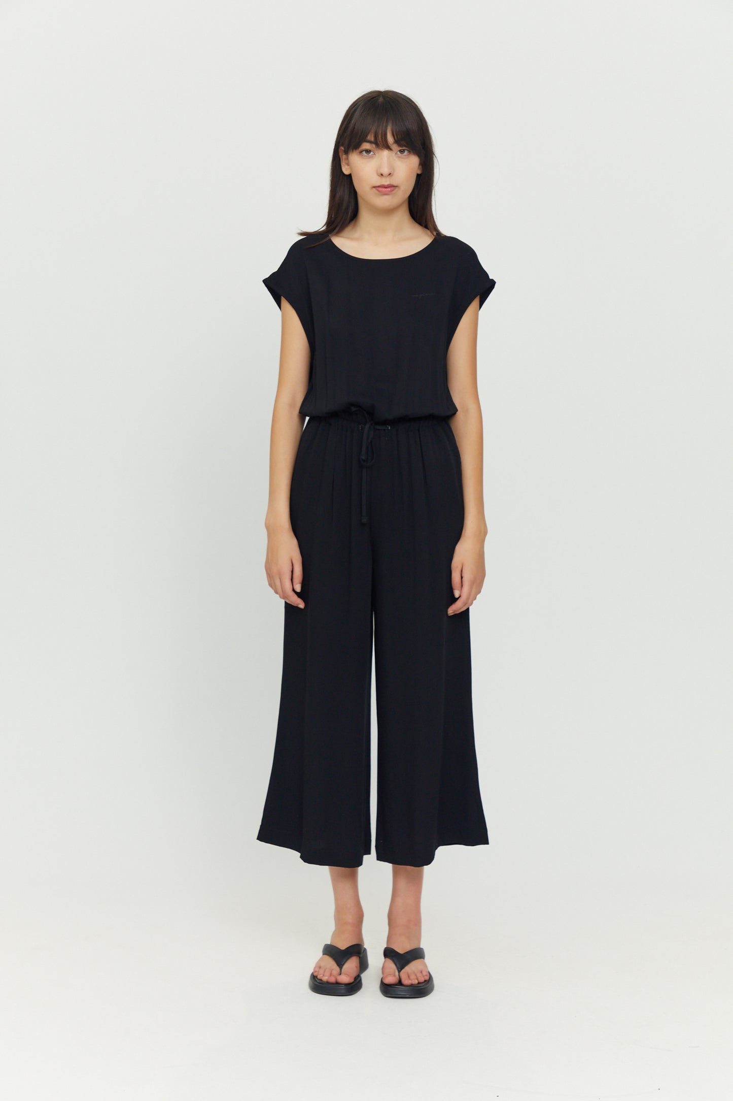Jumpsuit Ecovero in Schwarz von Mazine