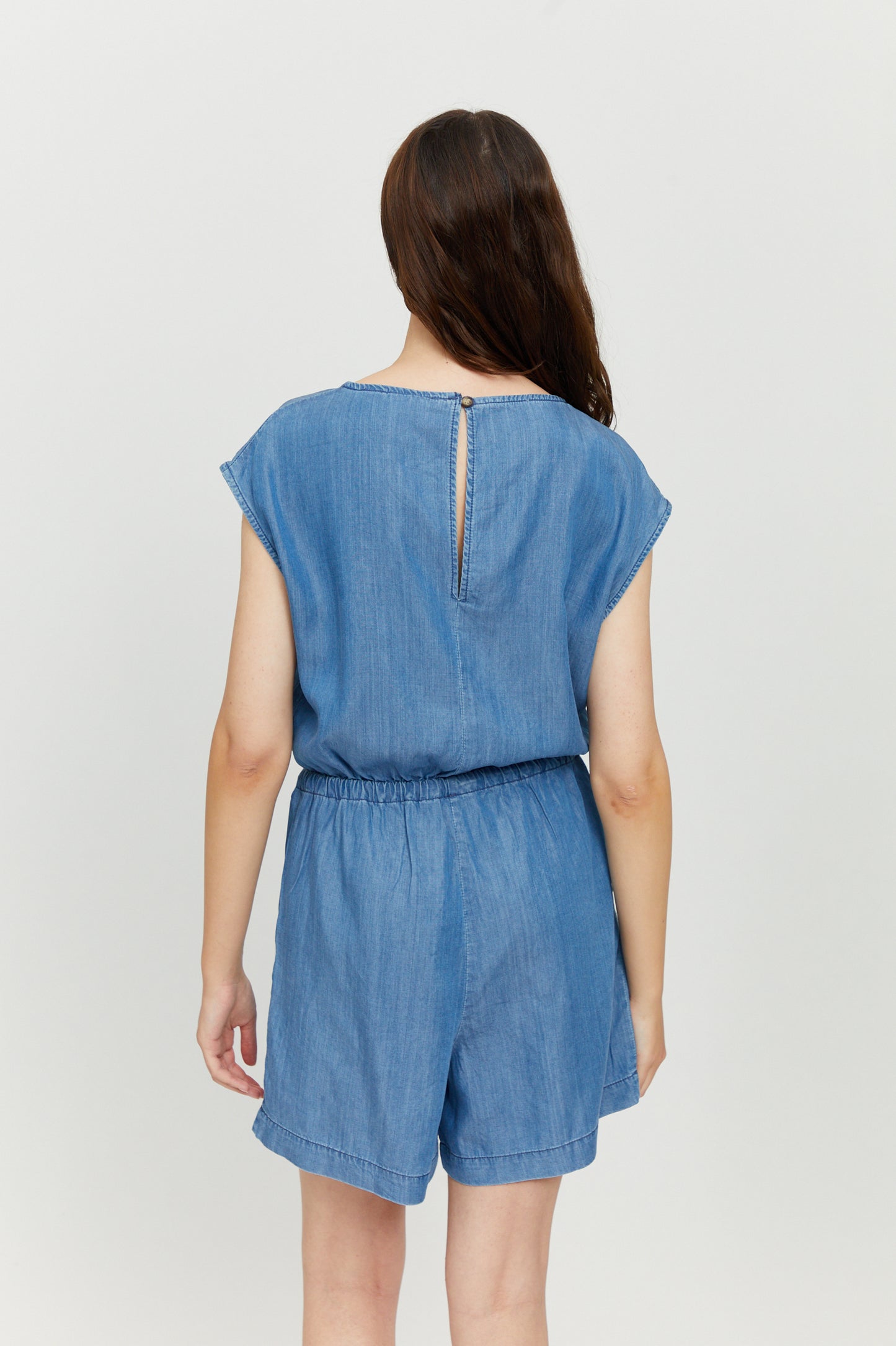 Dunkler Denim Jumpsuit Ecovero von Mazine