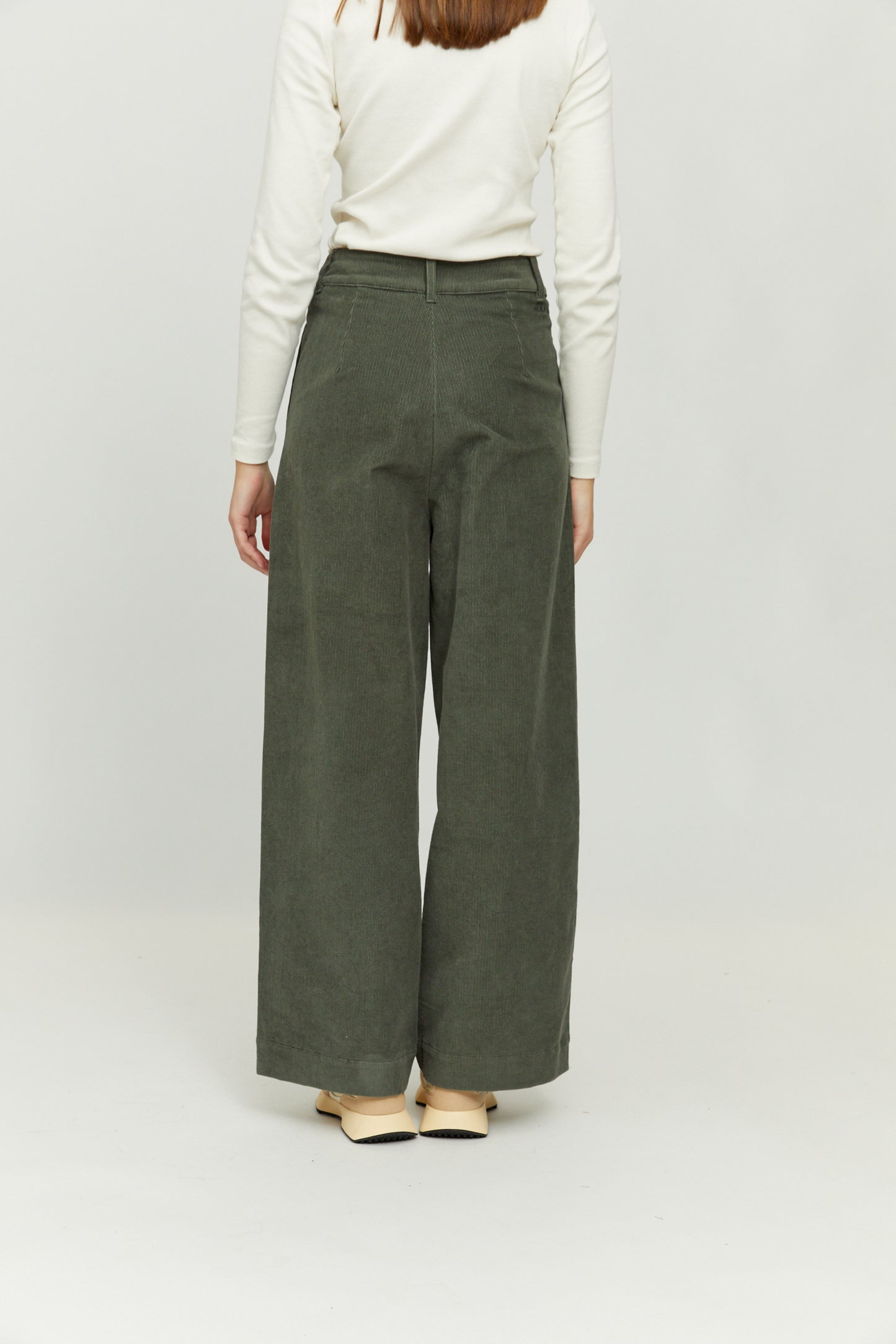 Cordhose Niona in Thyme