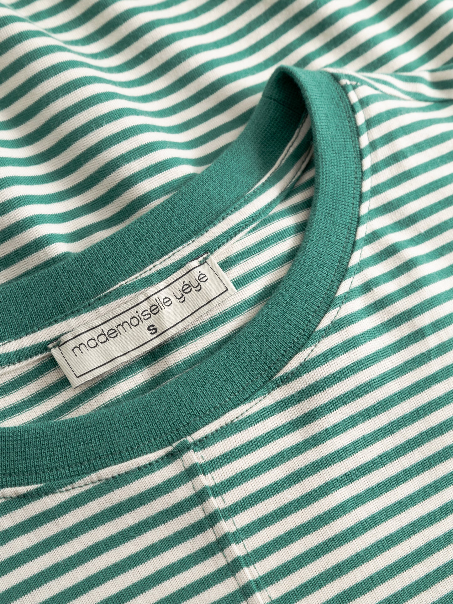 Langarm-Shirt gestreift Grün/Weiss von Mademoiselle Yéyé