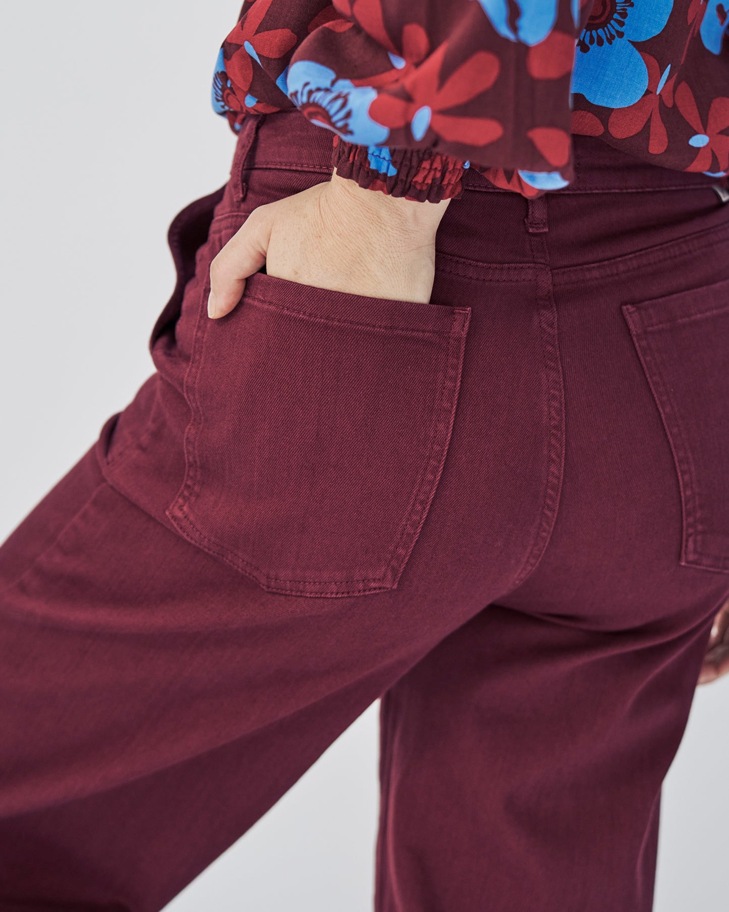 Jeans-Hose mit weitem Bein in Port von Mademoiselle Yéyé