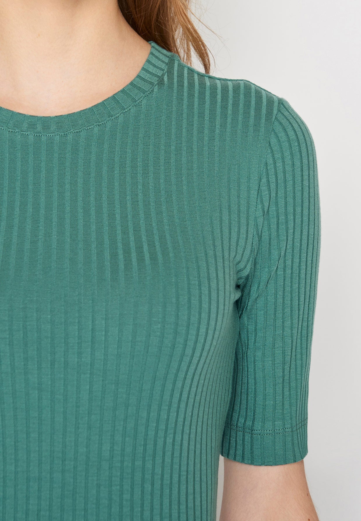 SALE: Damenshirt in Dschungelgrün von Greenbomb