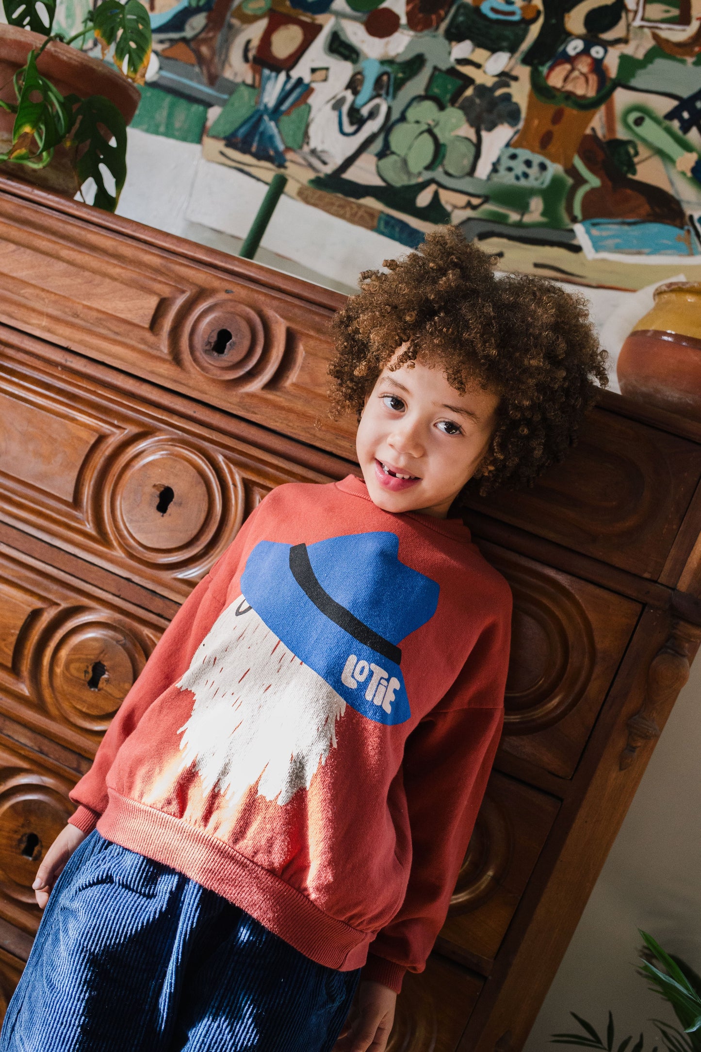 Sweatshirt in Ziegelrot mit Eisbar von Lötiekids