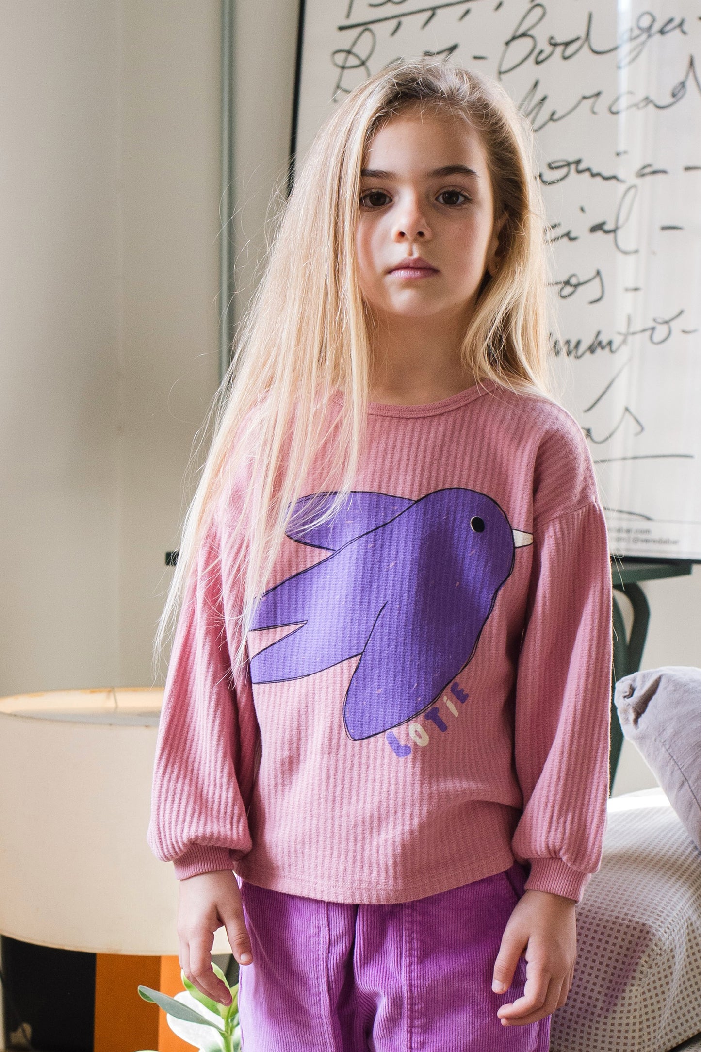 Shirt mit Vogel auf Rose von Lötiekids