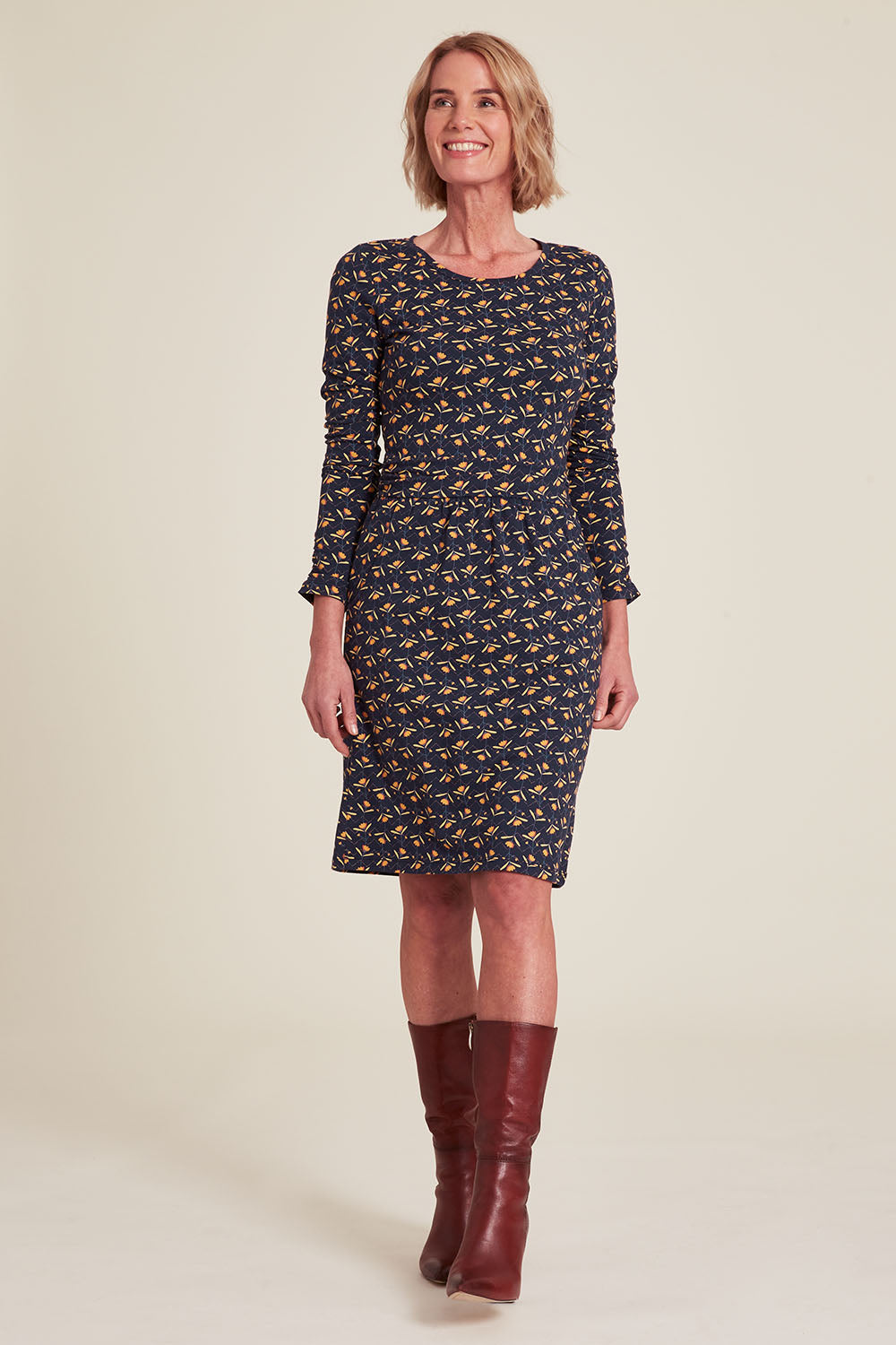 Tailliertes Kleid Garland von Tranquillo