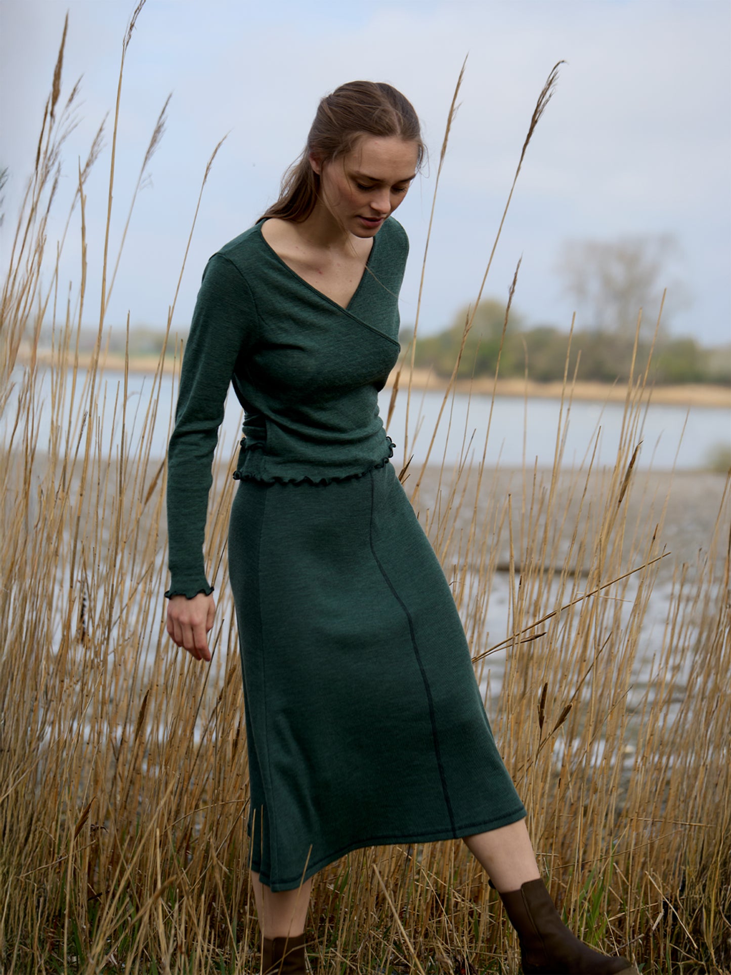 Damenjupe in A-Form in Dusty Green von Jalfe