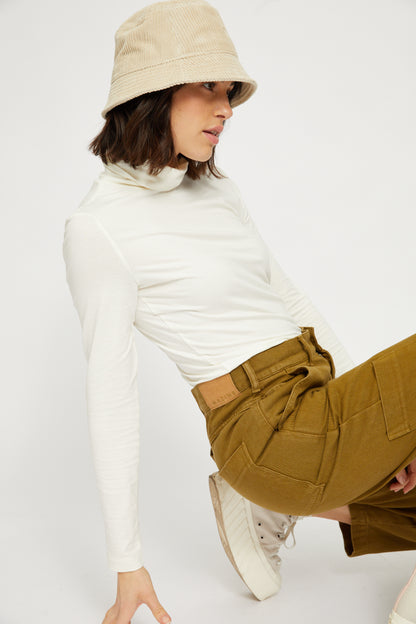 SALE: Hose in Clay von Mazine