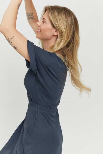 Sommerkleid in Tintenblau von Mazine