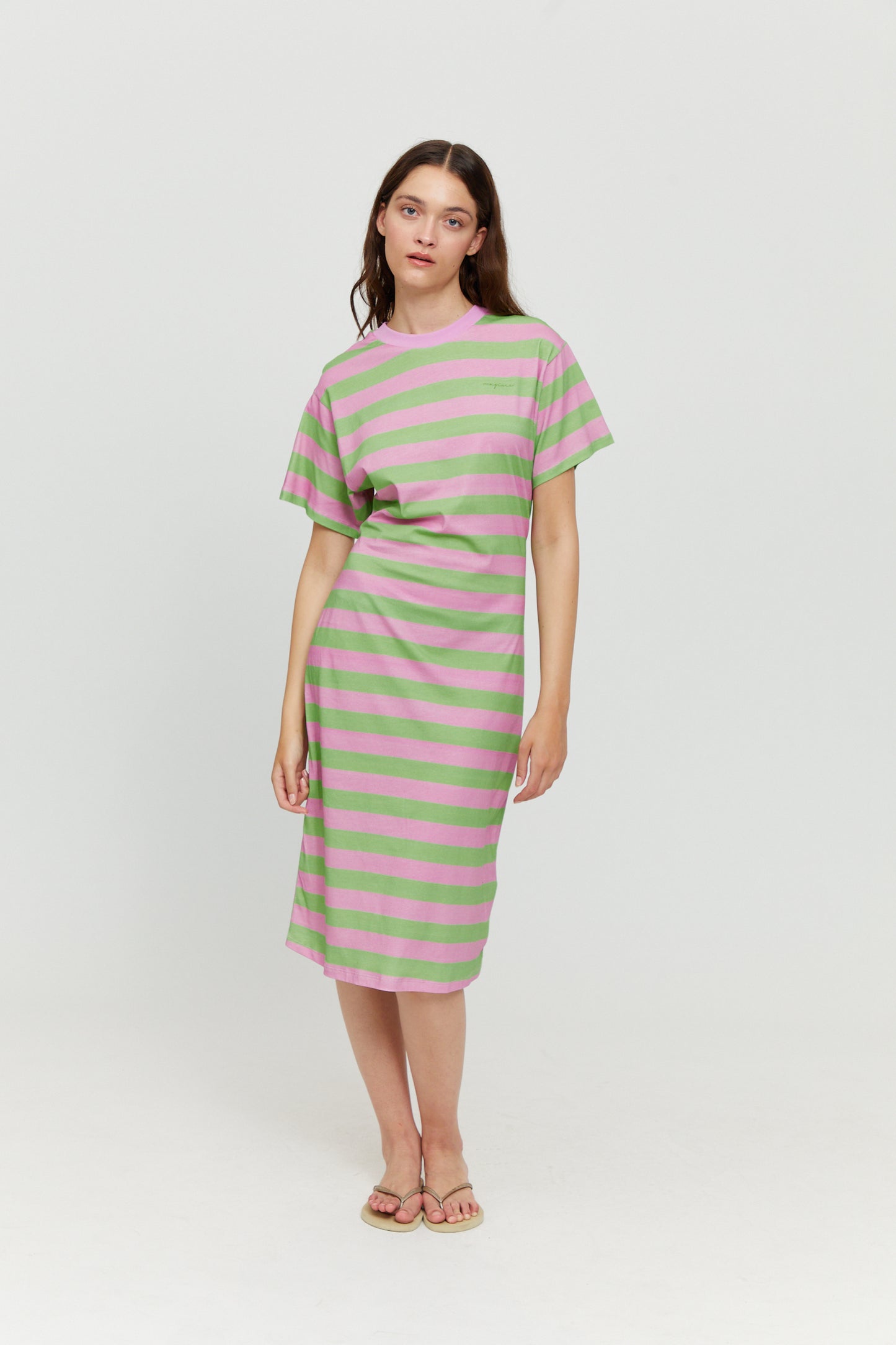 Sommerkleid gestreift mit Cut-Out auf der Rückseite von Mazine