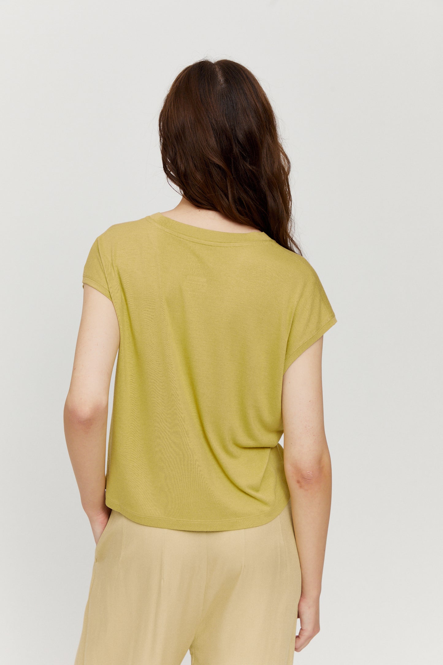 SALE: T-shirt aus Ecovero in celery green von Mazine