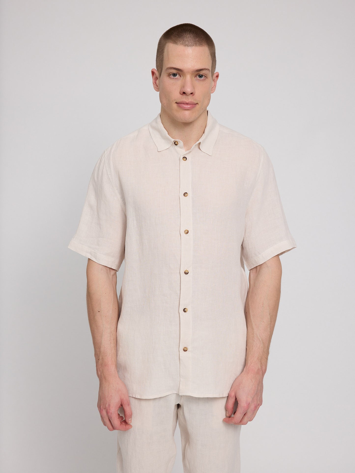 Leinen Shirt Kurzarm in Moon von Mazine