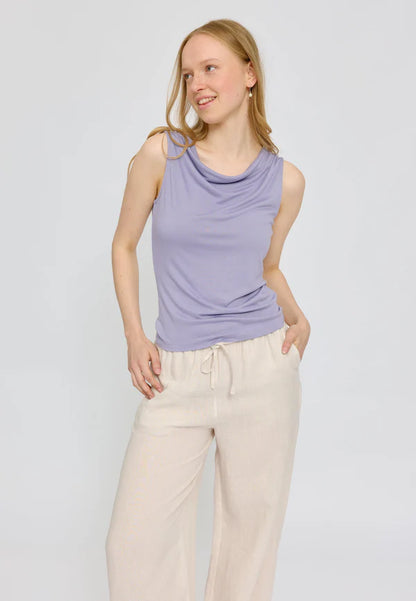 Wasserfall T-shirt aus Ecovero in faded lavender von Mazine