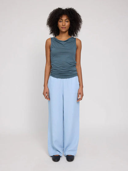 Wasserfall T-shirt aus Ecovero in steel blue von Mazine