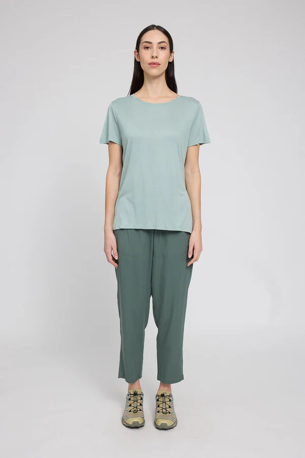 T-shirt aus Ecovero in pale aqua von Mazine