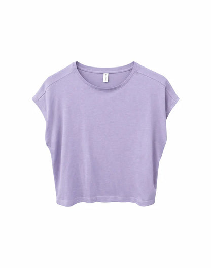 T-shirt Cropped aus Ecovero in faded lavender von Mazine