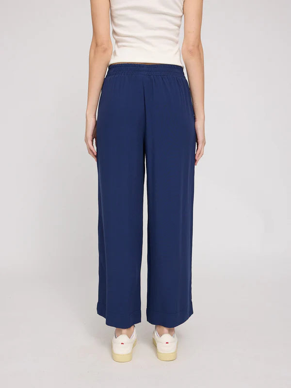 Sommerhose mit weitem Bein in Indigo von Mazine