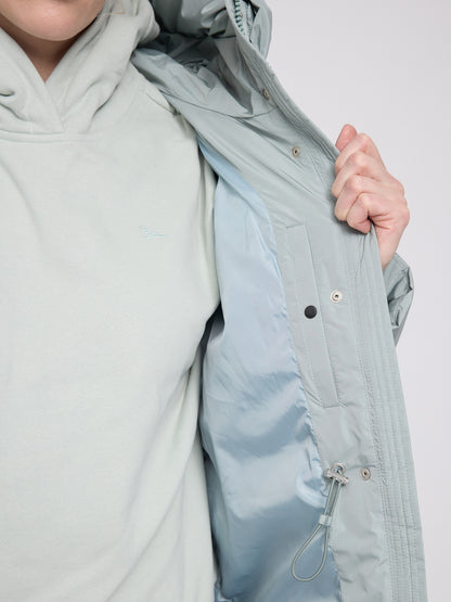 Waves Quilt Puffer Jacket in Ice Green von Mazine