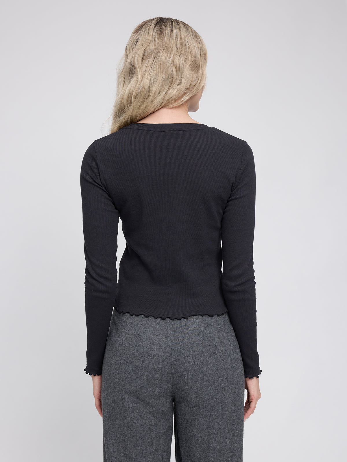 Langarm-Shirt Babylock in schwarz von Mazine