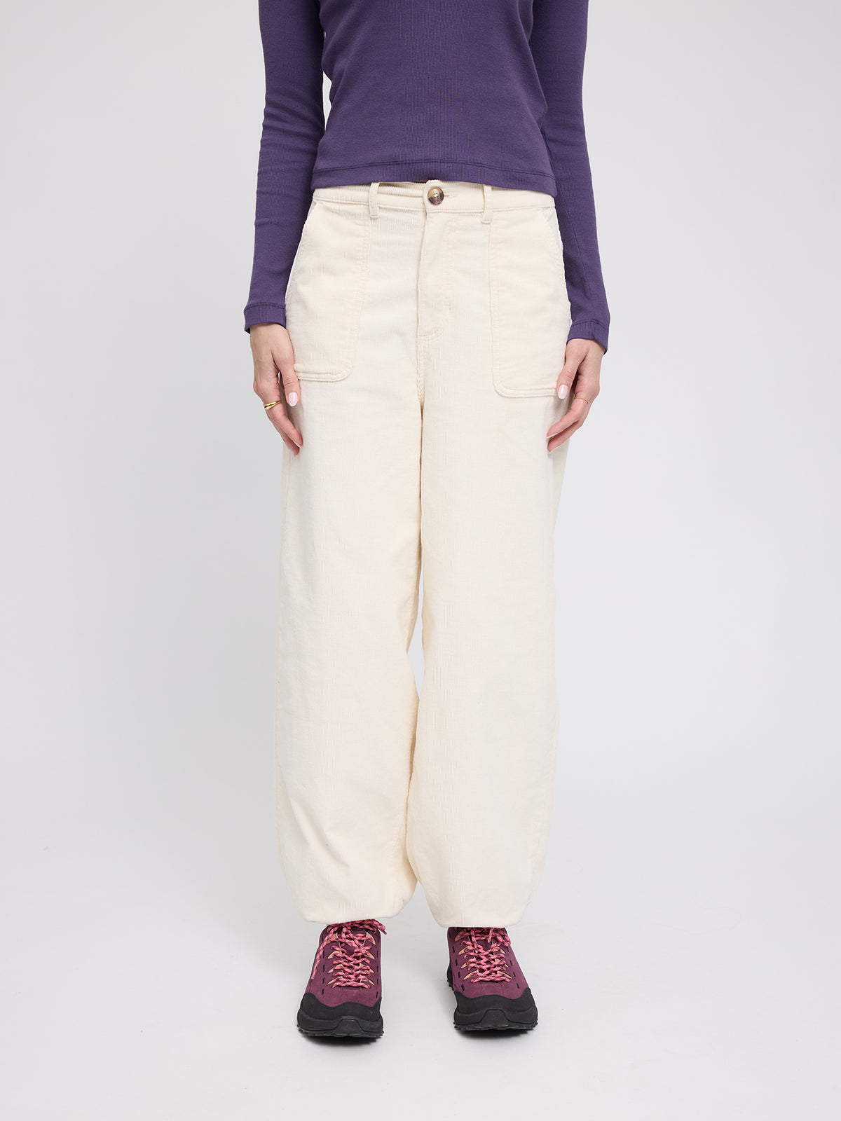 Cordhose Relaxed in Tofu von Mazine
