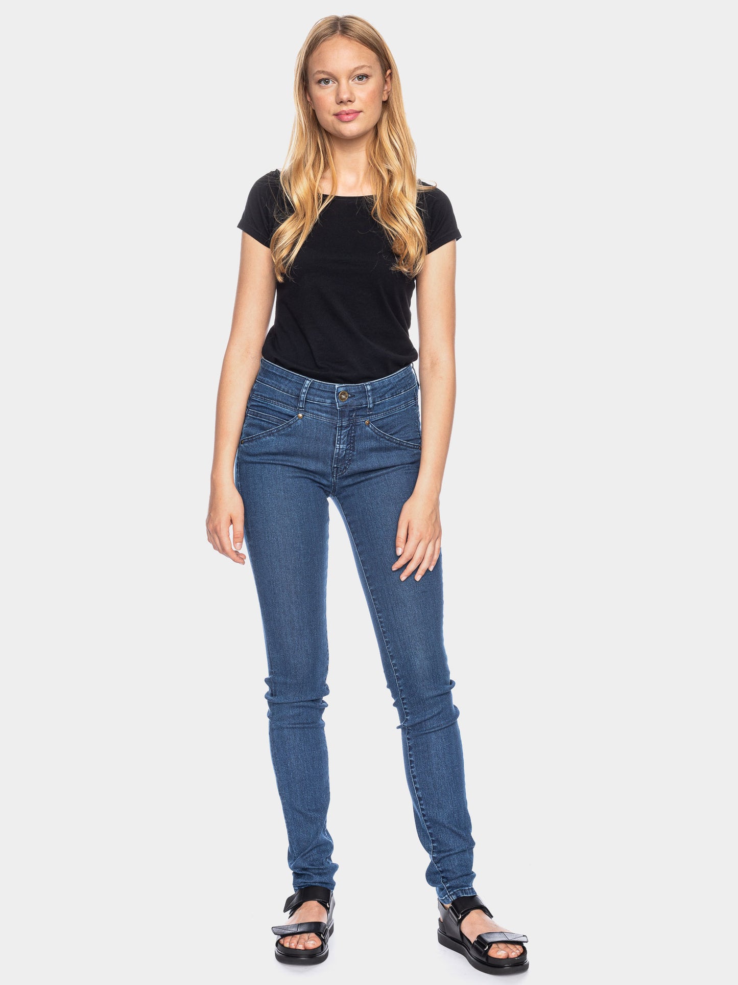 Skinny Bio-Jeans in Blau-Used von ATO Berlin (bis Länge 34)