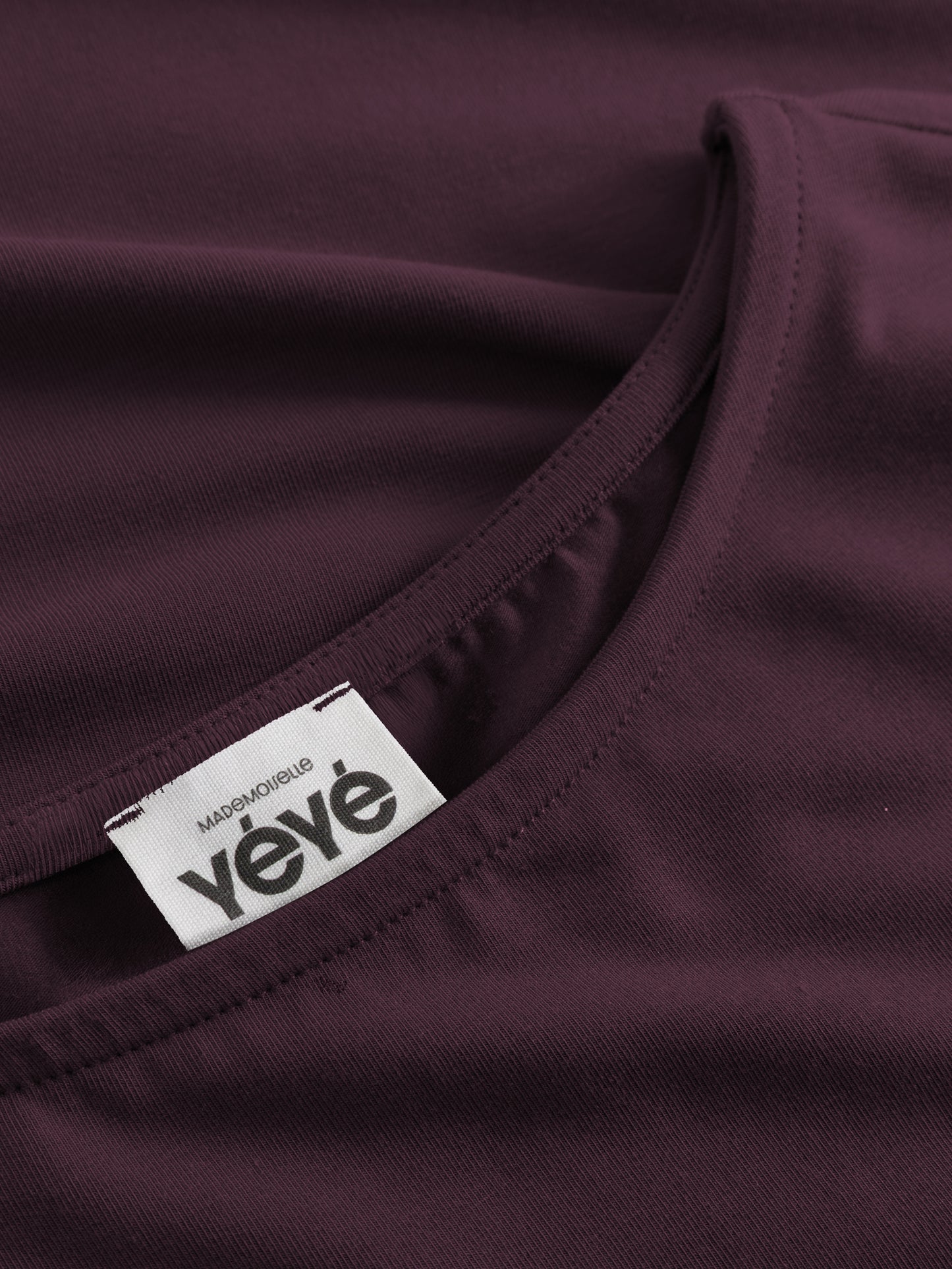 Top in Aubergine von Mademoiselle Yéyé