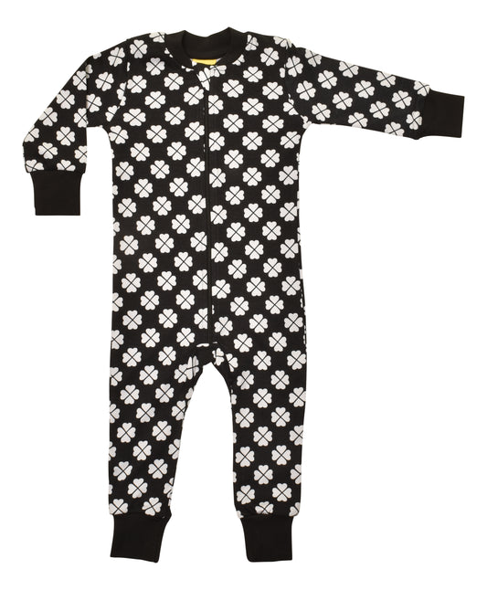 Einteiler-Pyjama mit Klee auf Schwarz von DUNS