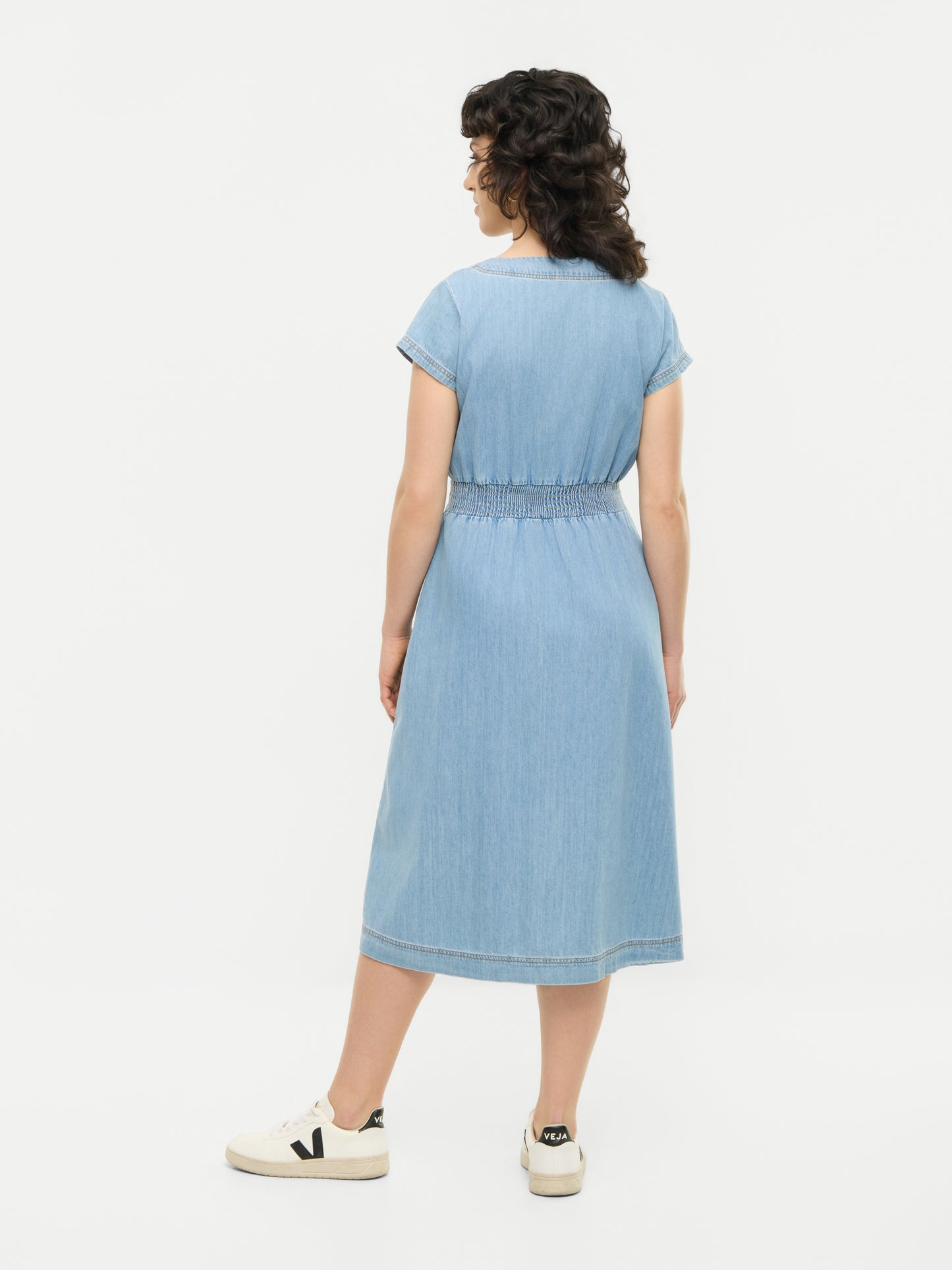 Sommerkleid in hellem Denim von Mademoiselle Yéyé