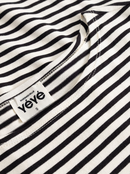 Langarm T-Shirt gestreift Schwarz/Weiss von Mademoiselle Yéyé