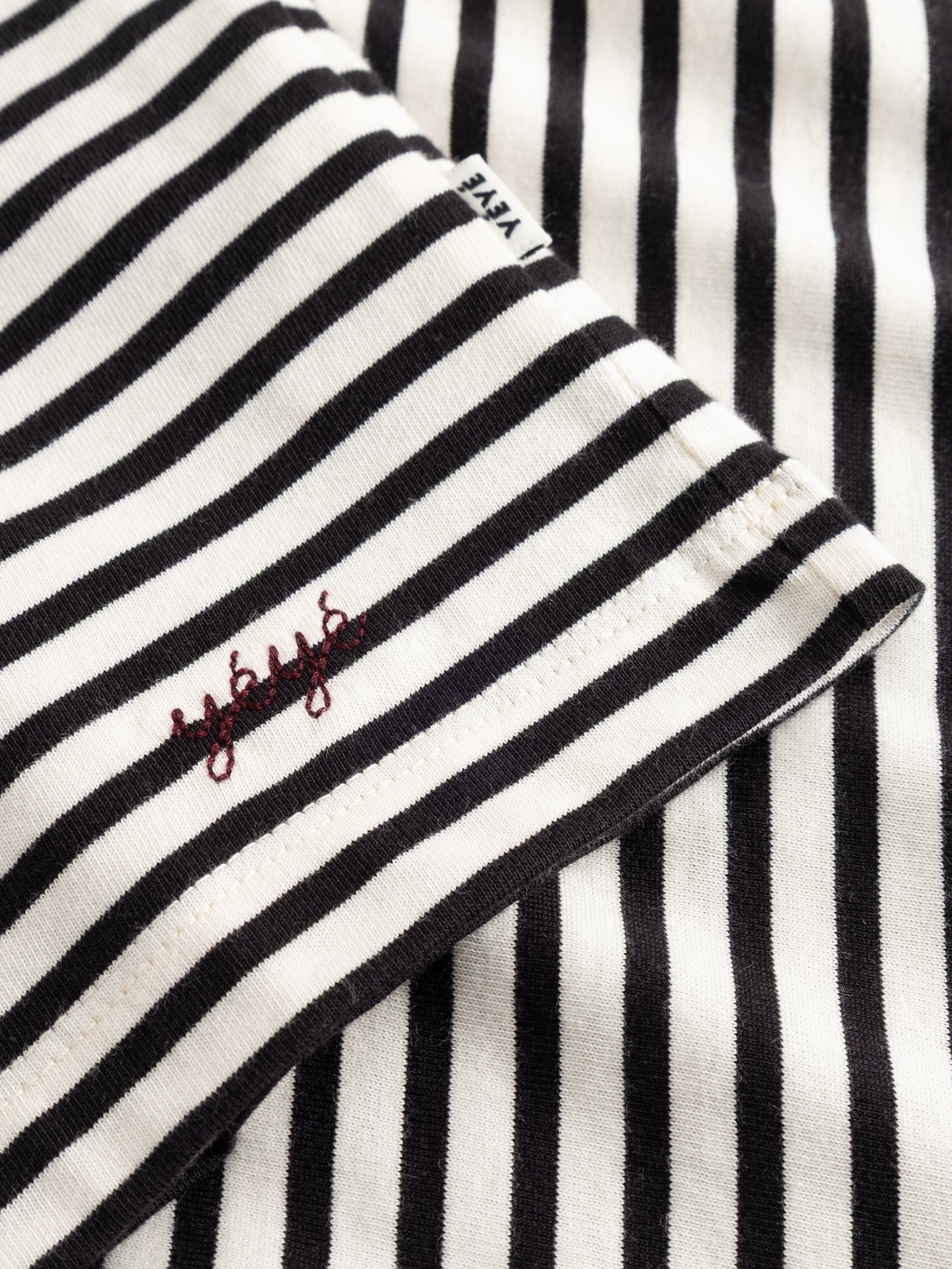 Langarm T-Shirt gestreift Schwarz/Weiss von Mademoiselle Yéyé