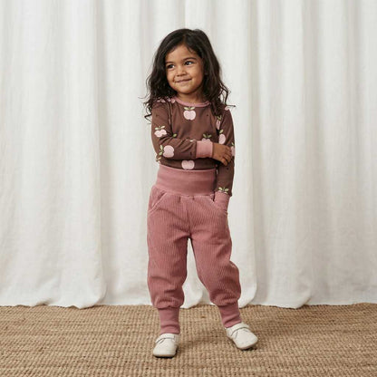 Baby-Cordhose in Pink von Maxomorra