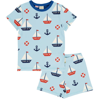 Sommer-Pyjama mit Segelboot von Maxomorra