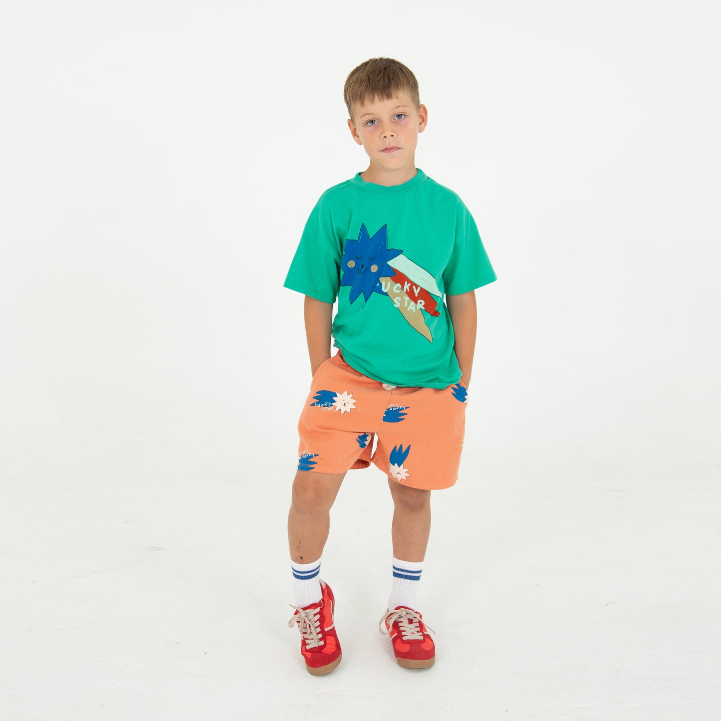T-shirt Lucky Star auf Grün von Lötiekids