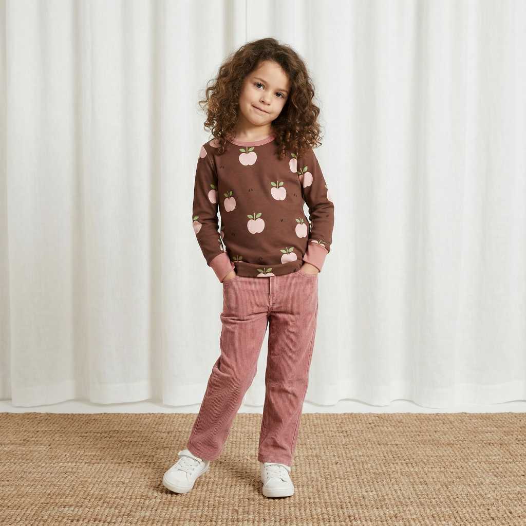 Pulli mit Apfel von Maxomorra