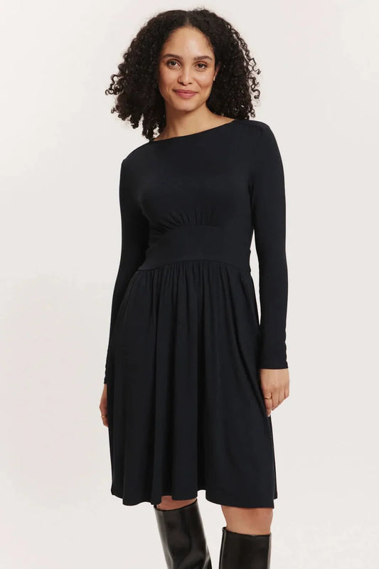 Kleid in Schwarz von Tranquillo
