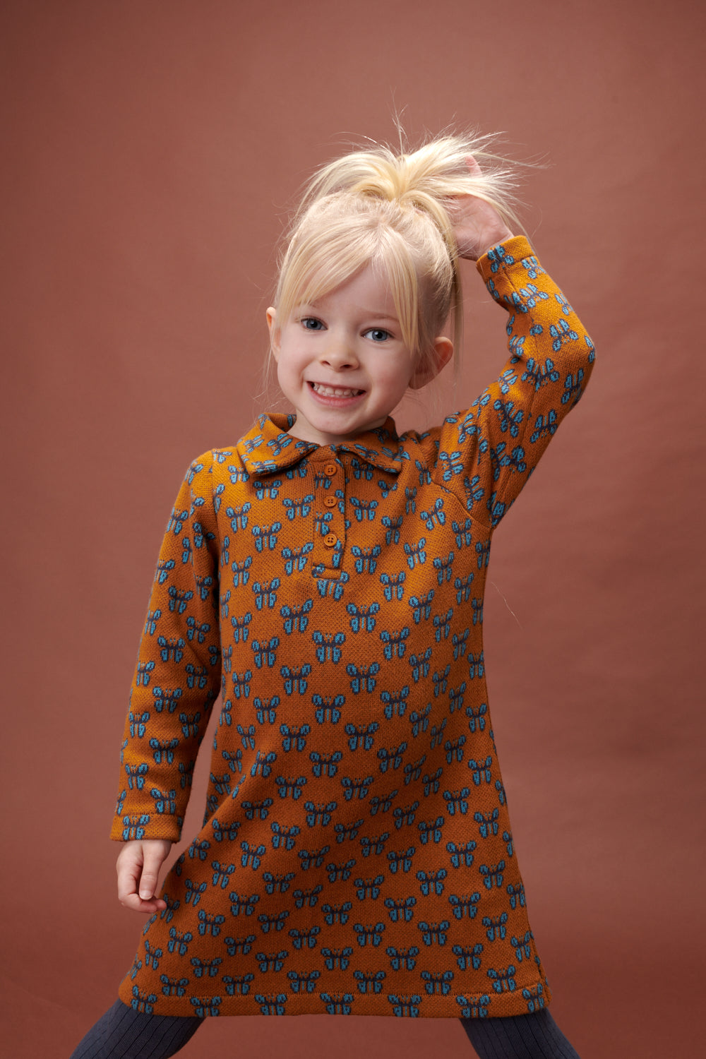 Jacquard-Kleid mit Schmetterling